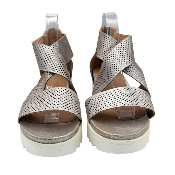 Steven Steve Madden Natural Comfort Klein Silver Leather Perforated Wedge Sandal - Picture 3 of 11